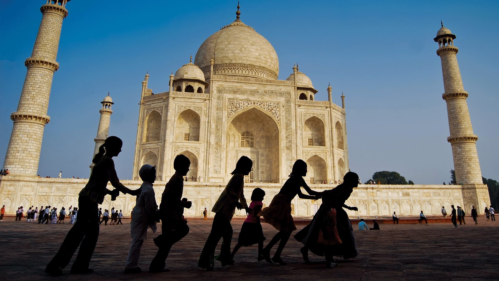 Taj Mahal Family Visit
